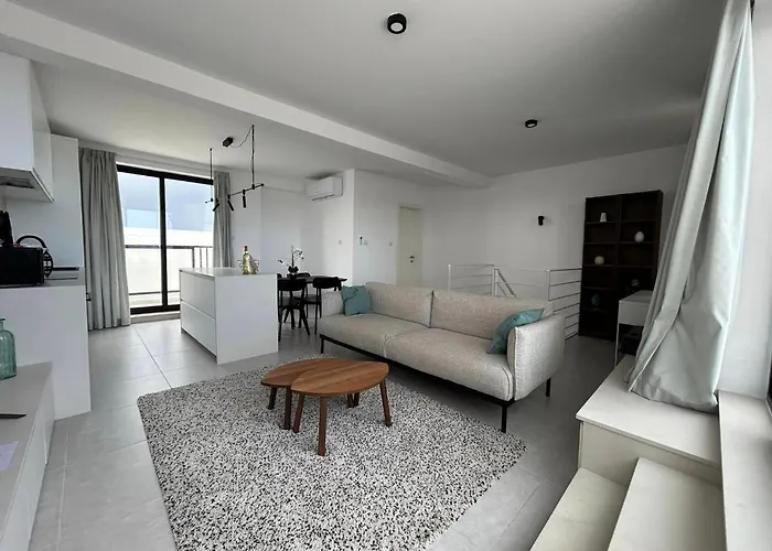Duplex Penthouse Qawra Malta San Pawl il-Baħar